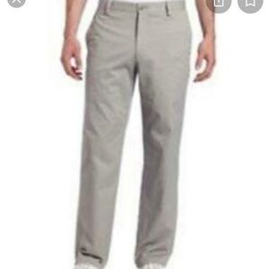 Men’s straight fit, flat front Dockers- W32 L 29